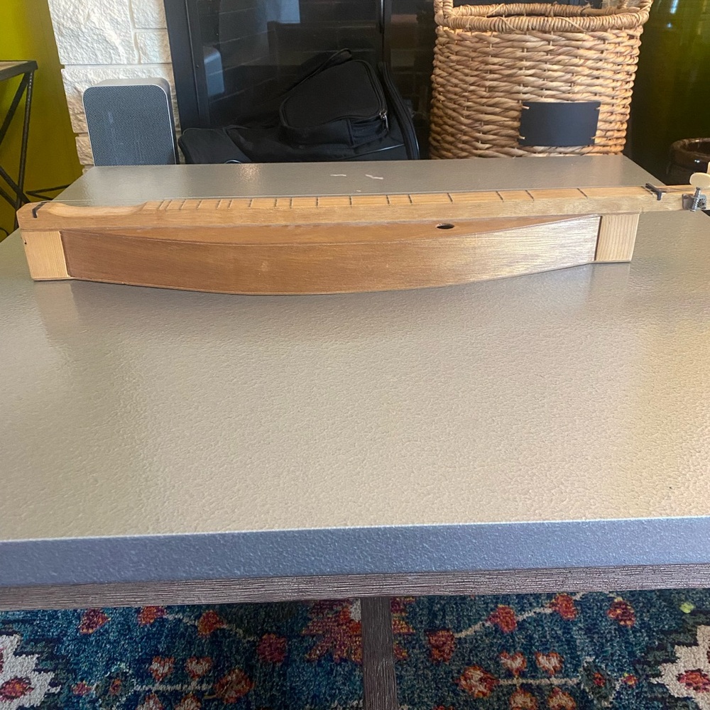 Dulcimer - Picture 3 of 8